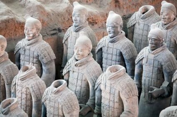 Xi'an Private Full-Day Tour with Terracotta Warriors, City Wall - Private, air-conditioned transport across Xi’an in one day