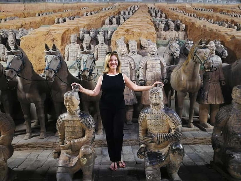 Xi'an: Terracotta Army Mini Group or Private Tour - Multilingual guiding: why headsets are a big deal here