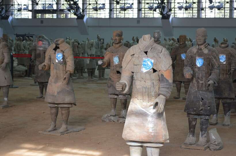 Xi'an: Terracotta Warriors Tour w/Optional Guide or Transfer - Timing, heat, and what to bring for a smooth visit