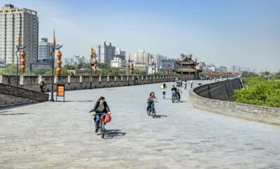 Xi'an: Xi’an City Wall South Gate(Yongningmen) Entry Ticket - A 1-Day Wall Plan: Walk, Bike, Repeat (Your Pace)